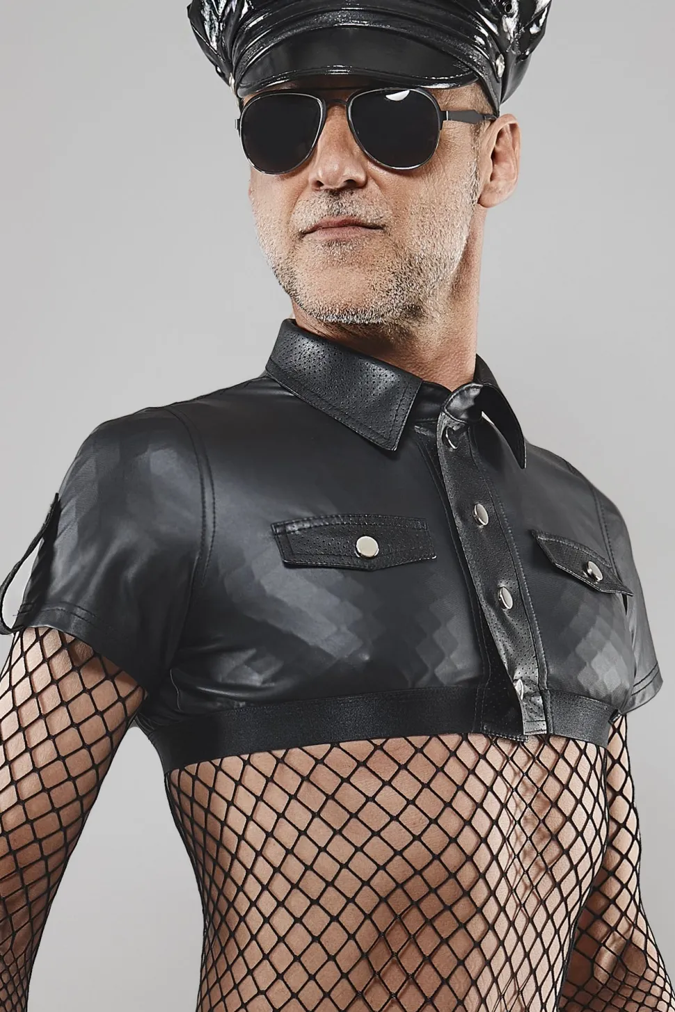 Herren Shirt im Militärstil